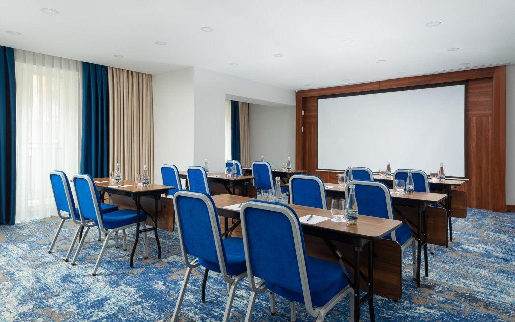 Hotel Courtyard By Marriott Taškent Exteriér fotografie