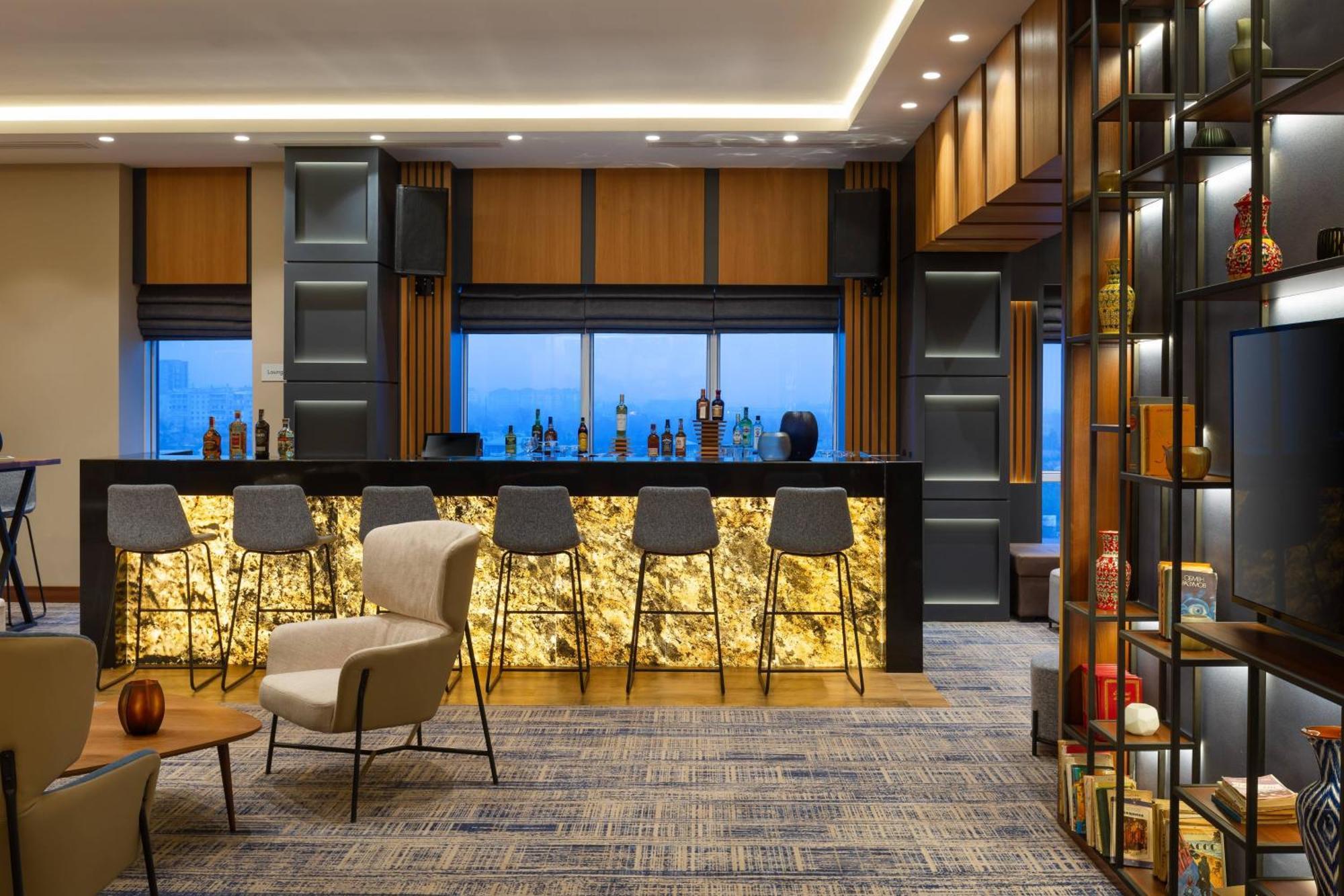 Hotel Courtyard By Marriott Taškent Exteriér fotografie