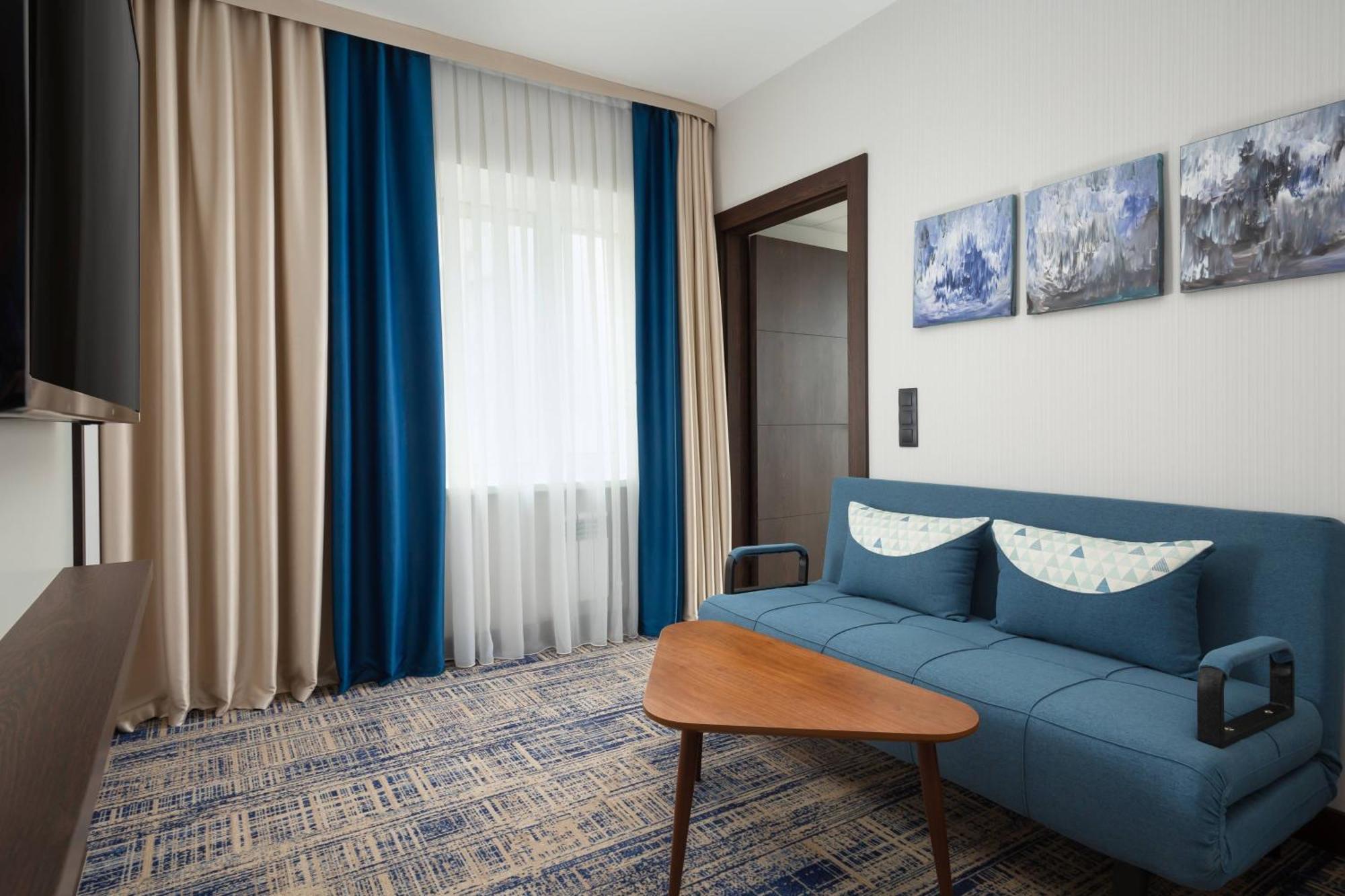 Hotel Courtyard By Marriott Taškent Exteriér fotografie