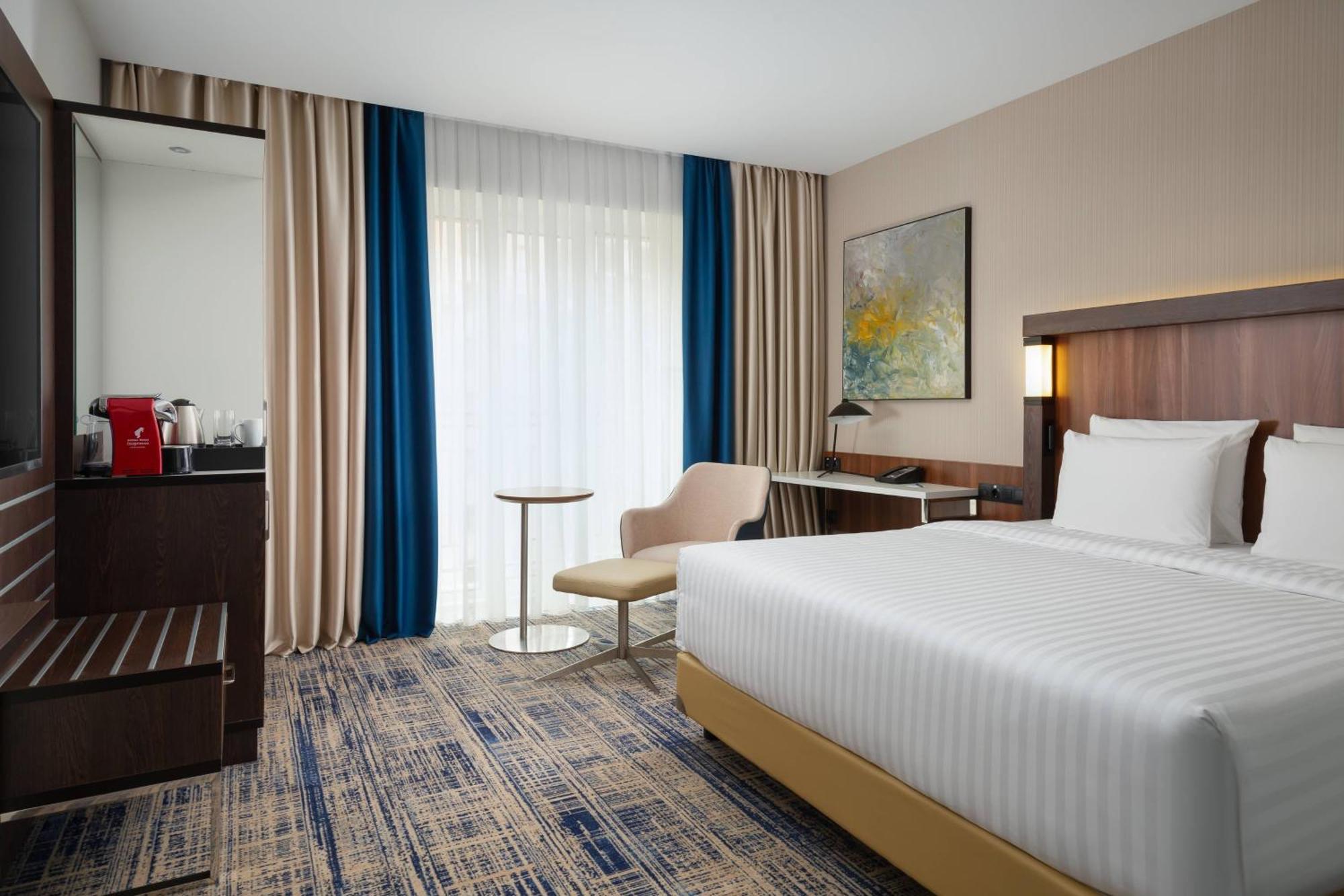 Hotel Courtyard By Marriott Taškent Exteriér fotografie