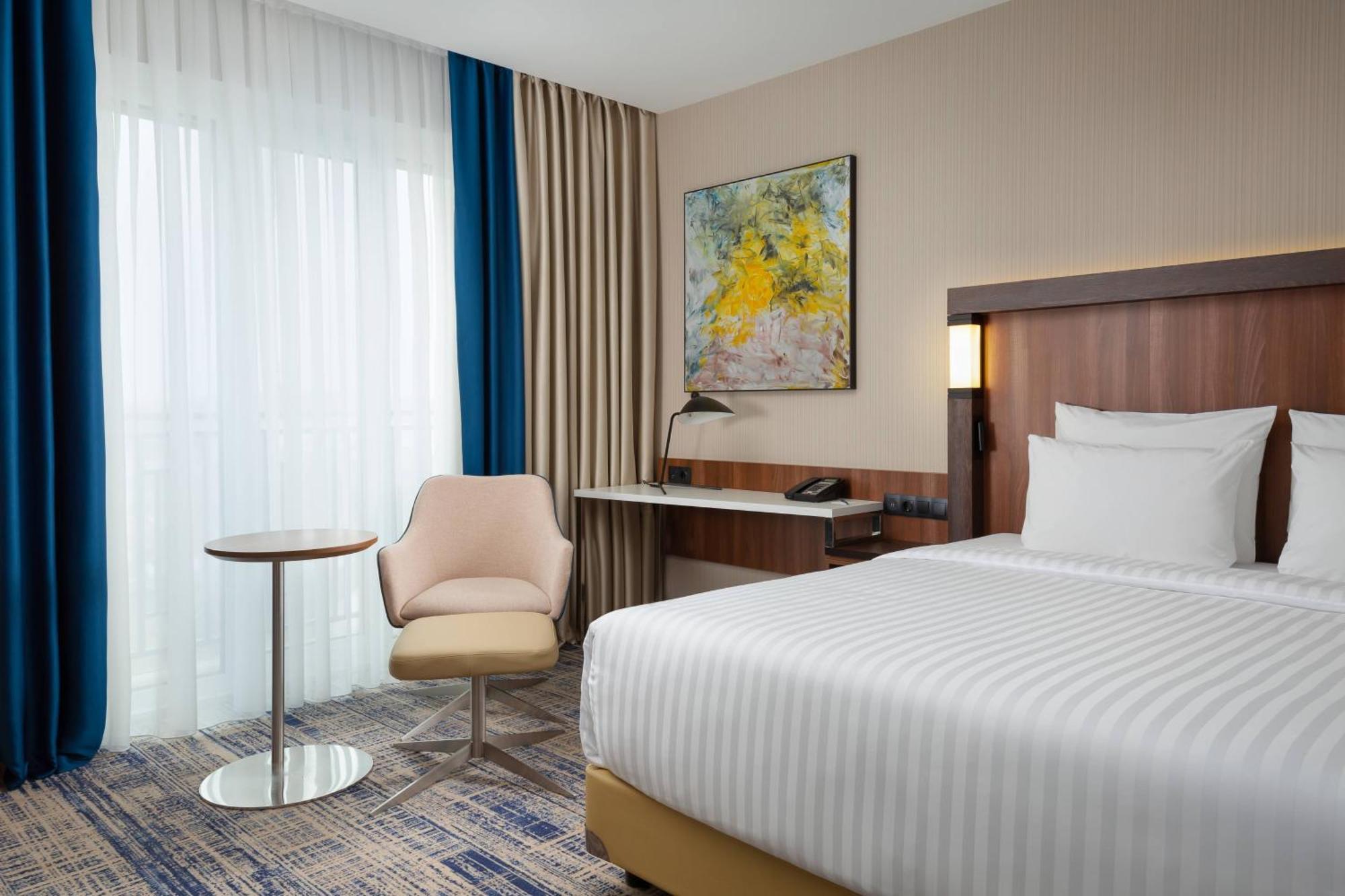 Hotel Courtyard By Marriott Taškent Exteriér fotografie
